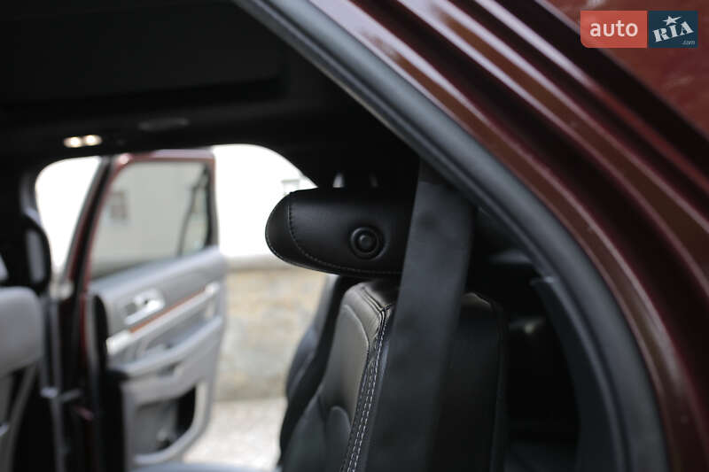 Внедорожник / Кроссовер Ford Explorer 2018 в Кременце