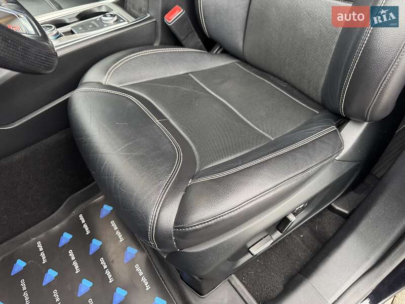 Позашляховик / Кросовер Ford Explorer 2020 в Рівному