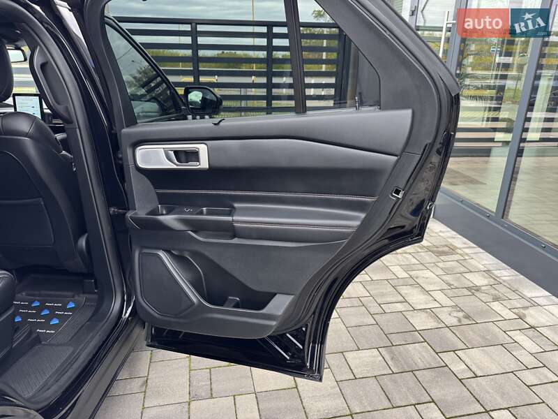 Позашляховик / Кросовер Ford Explorer 2020 в Рівному