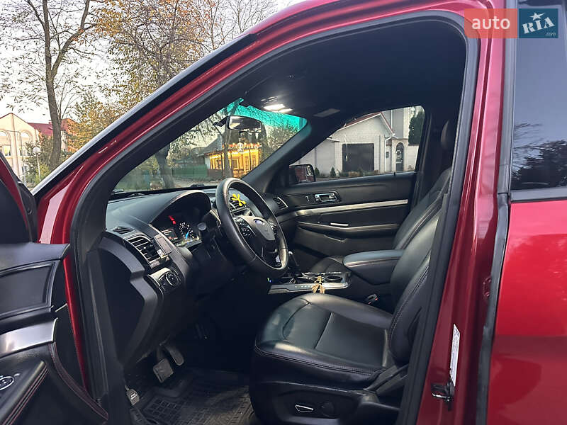 Позашляховик / Кросовер Ford Explorer 2016 в Вінниці