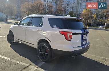 Внедорожник / Кроссовер Ford Explorer 2016 в Броварах