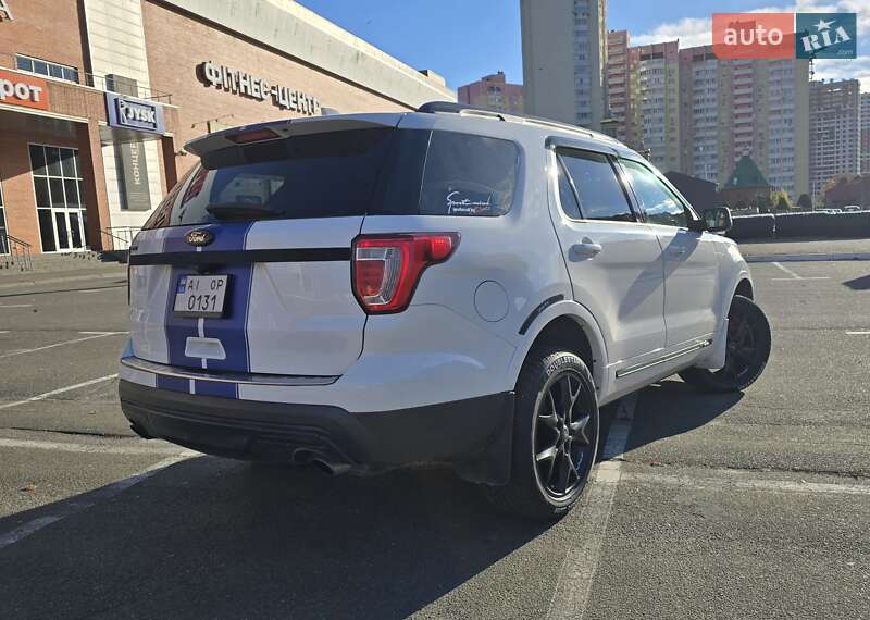 Позашляховик / Кросовер Ford Explorer 2016 в Броварах