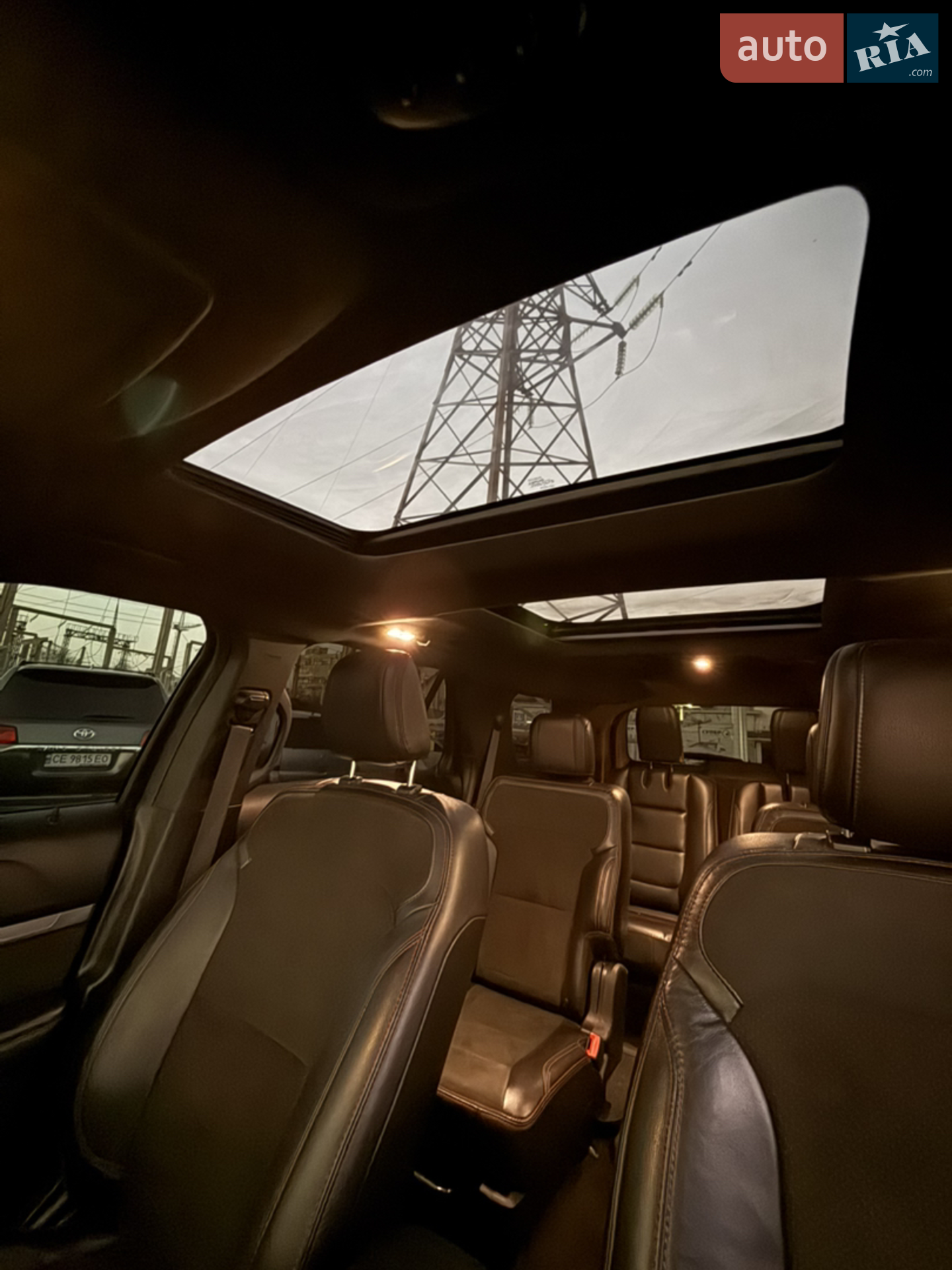 2018 Ford Explorer - мініатюра 16