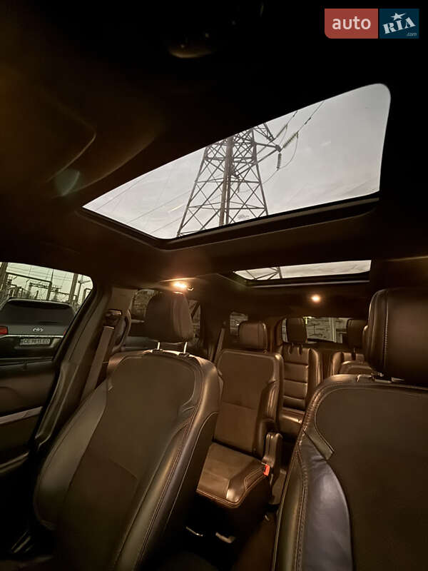 Внедорожник / Кроссовер Ford Explorer 2018 в Черновцах