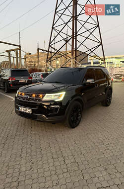 Позашляховик / Кросовер Ford Explorer 2018 в Чернівцях