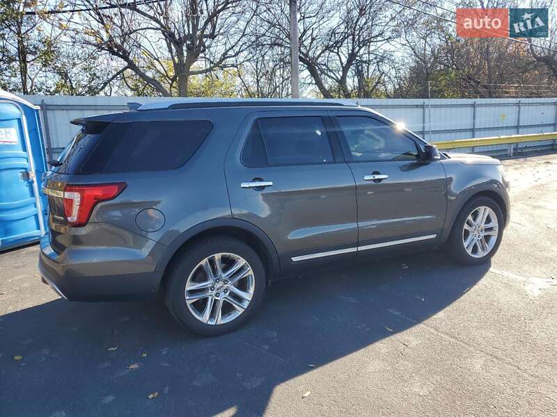 Внедорожник / Кроссовер Ford Explorer 2016 в Львове