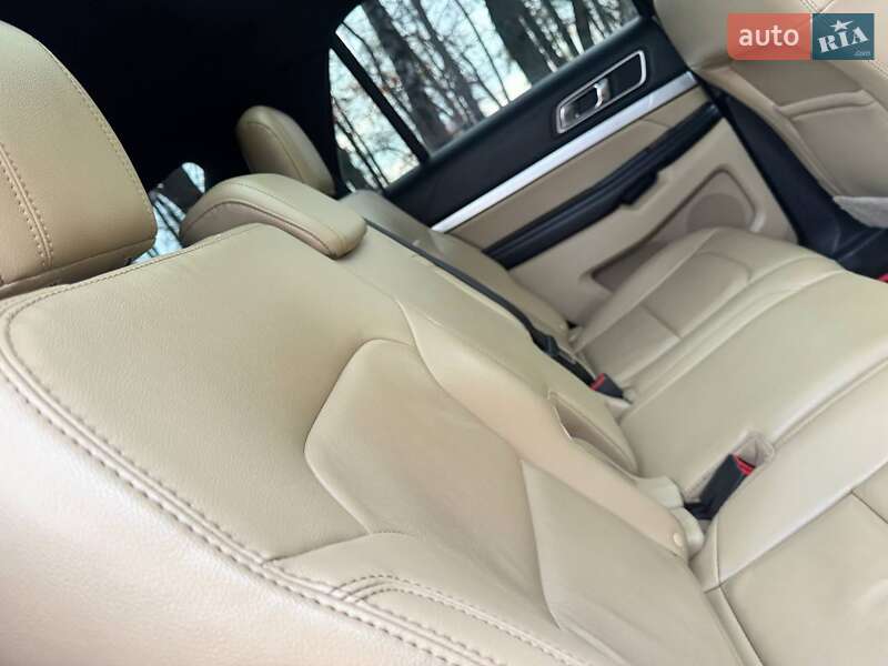 Внедорожник / Кроссовер Ford Explorer 2017 в Ахтырке