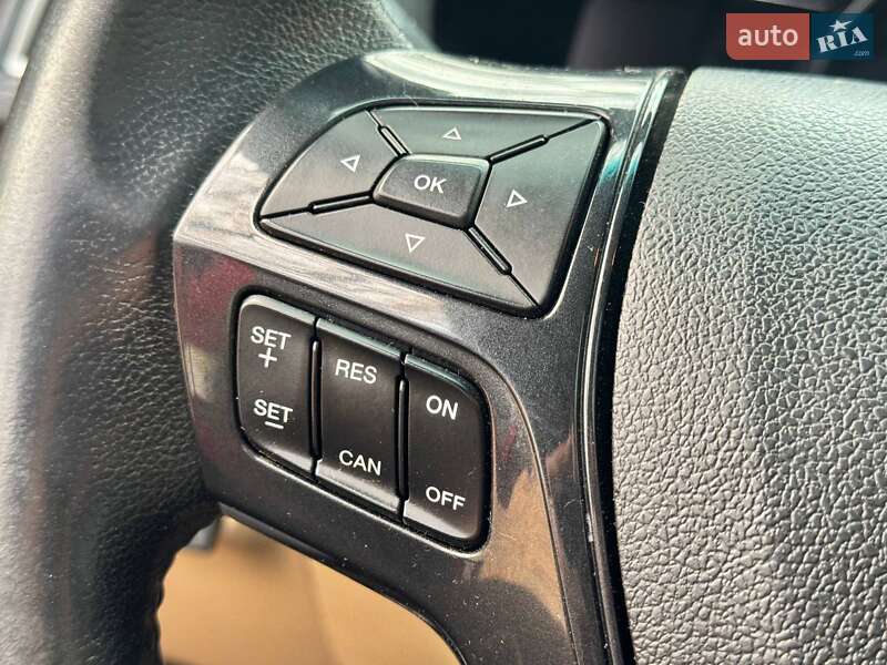 Внедорожник / Кроссовер Ford Explorer 2017 в Ахтырке