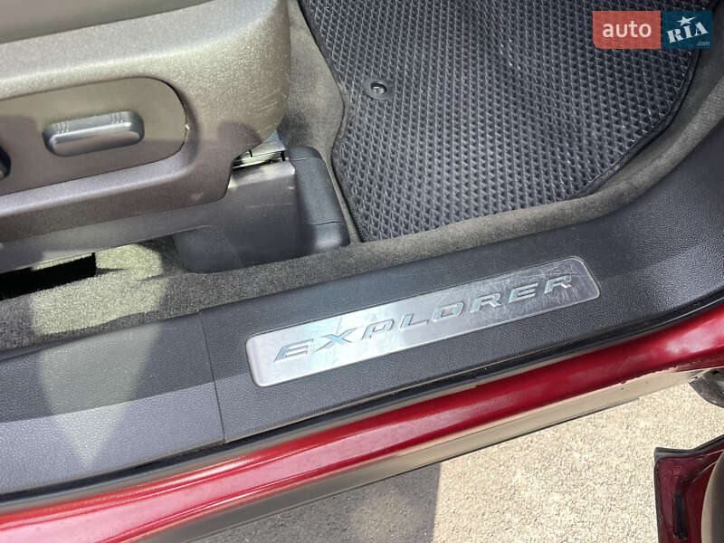 Внедорожник / Кроссовер Ford Explorer 2014 в Виннице