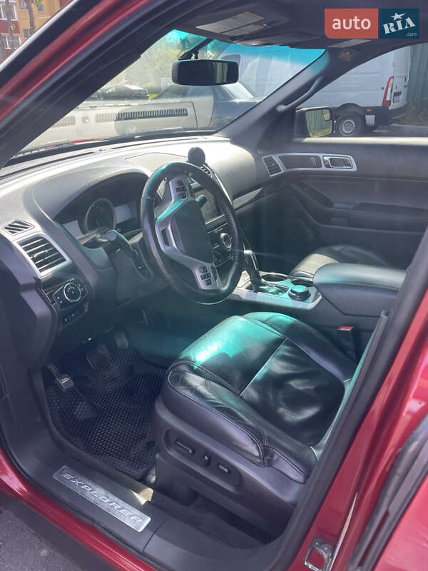 Внедорожник / Кроссовер Ford Explorer 2014 в Виннице