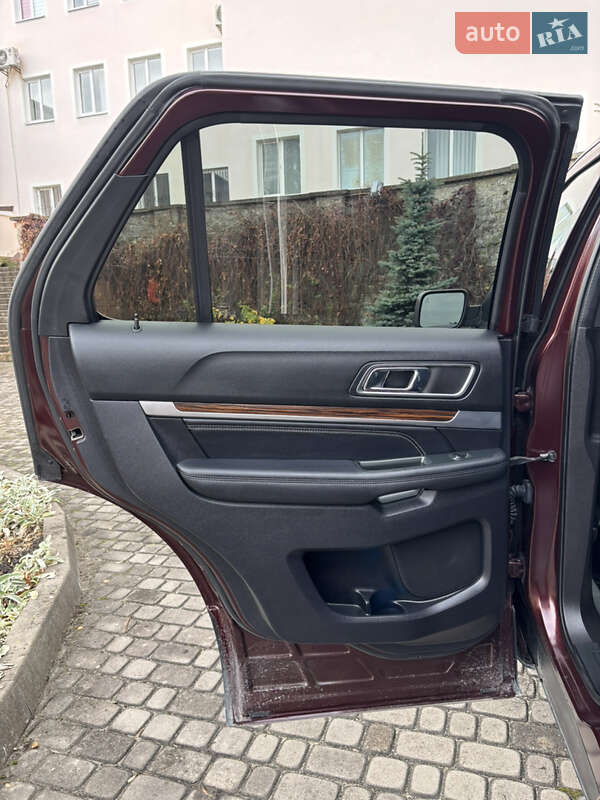 Позашляховик / Кросовер Ford Explorer 2018 в Кременці фото 23 Позашляховик / Кросовер Ford Explorer 2018 в Кременці