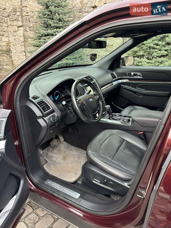 Позашляховик / Кросовер Ford Explorer 2018 в Кременці фото 33 Позашляховик / Кросовер Ford Explorer 2018 в Кременці
