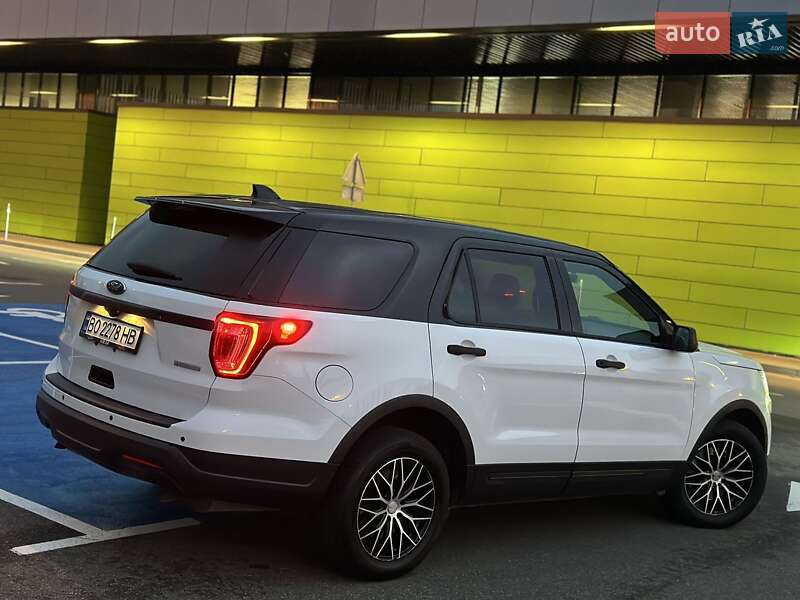 Позашляховик / Кросовер Ford Explorer 2016 в Києві фото 8 Позашляховик / Кросовер Ford Explorer 2016 в Києві