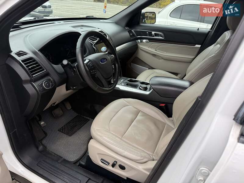 Позашляховик / Кросовер Ford Explorer 2016 в Києві фото 19 Позашляховик / Кросовер Ford Explorer 2016 в Києві