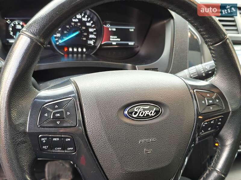 Внедорожник / Кроссовер Ford Explorer 2018 в Стрые
