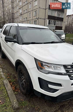 Позашляховик / Кросовер Ford Explorer 2016 в Вараші