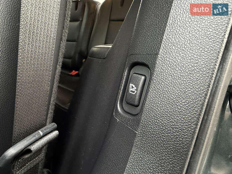 Внедорожник / Кроссовер Ford Explorer 2016 в Ивано-Франковске