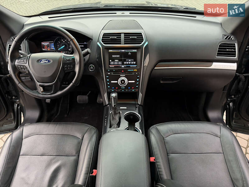 Внедорожник / Кроссовер Ford Explorer 2016 в Ивано-Франковске