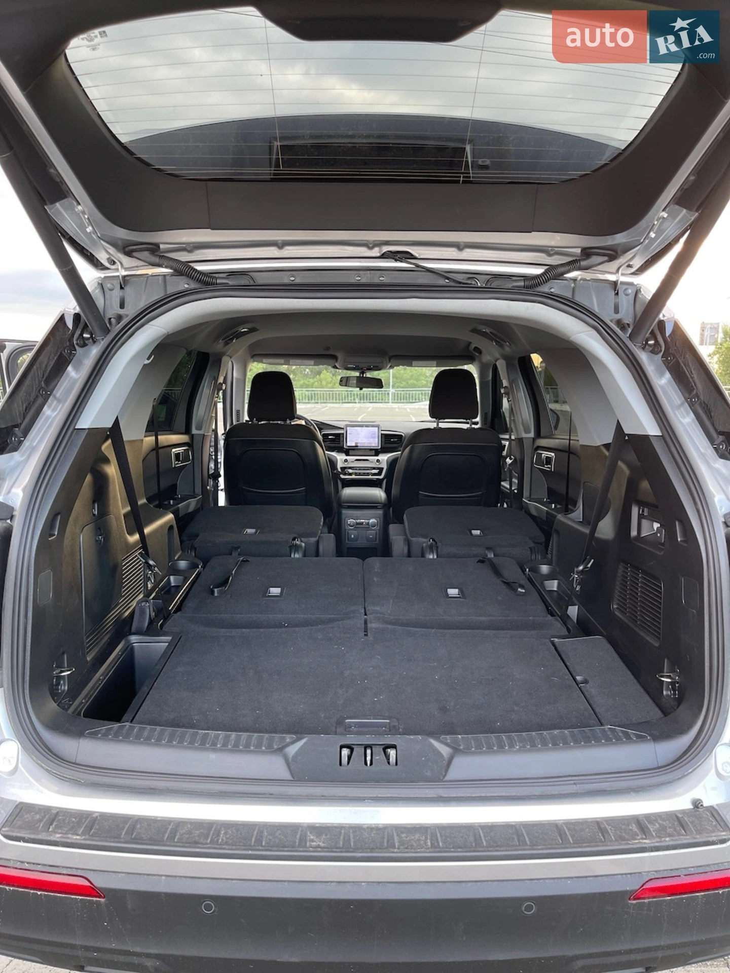 2020 Ford Explorer - мініатюра 25