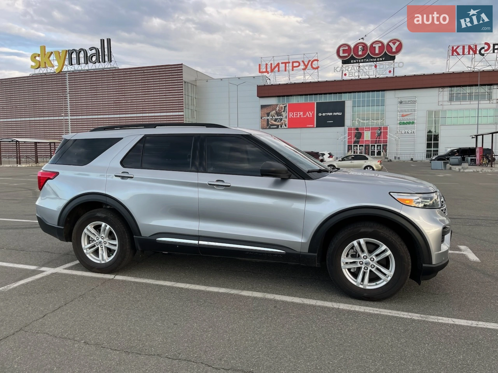 2020 Ford Explorer - мініатюра 12