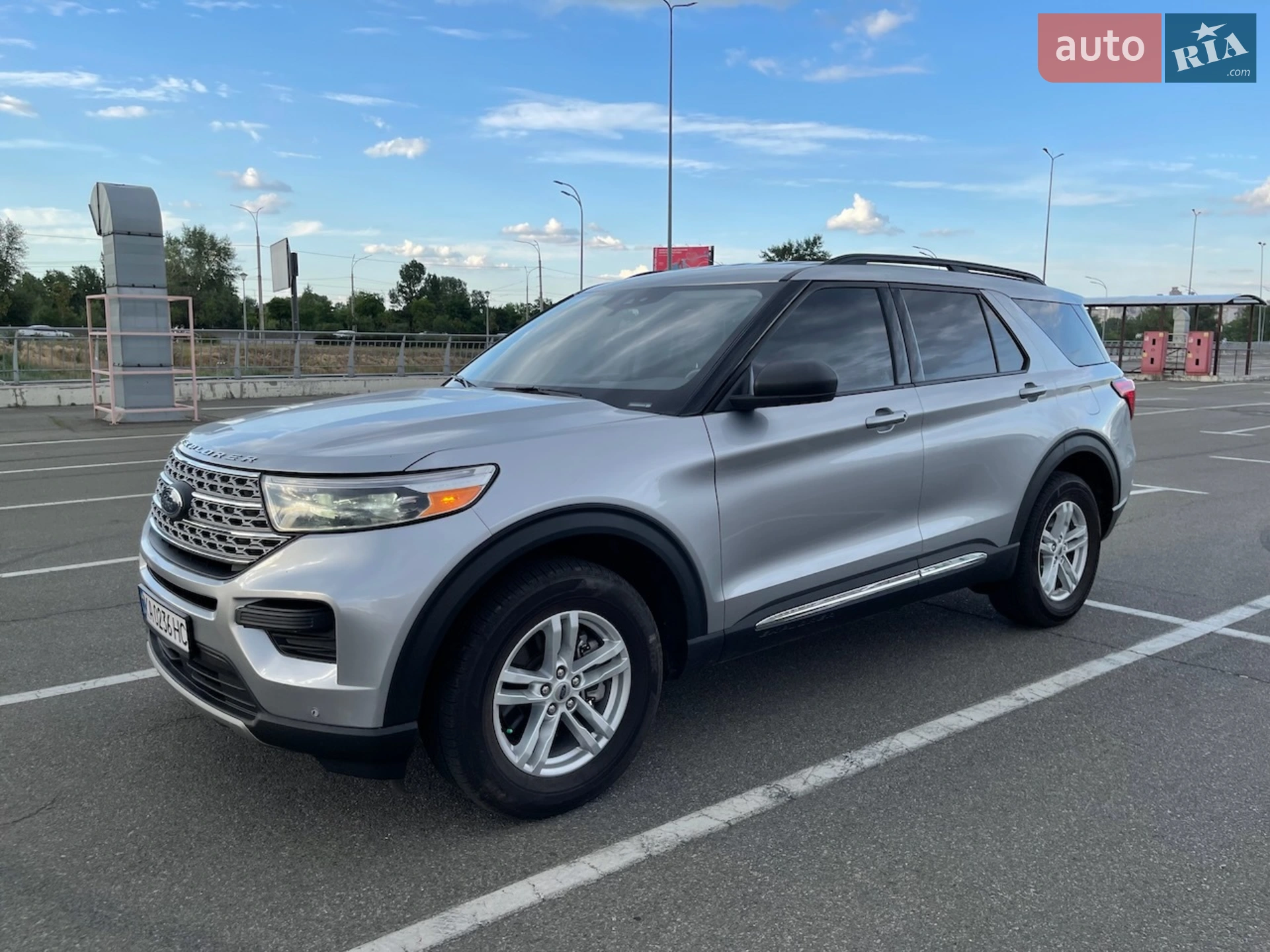 2020 Ford Explorer - мініатюра 18