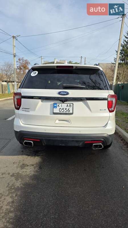 Позашляховик / Кросовер Ford Explorer 2016 в Ірпені