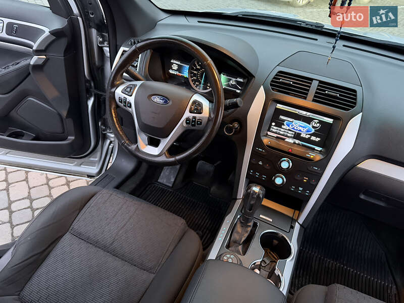 Внедорожник / Кроссовер Ford Explorer 2014 в Ивано-Франковске