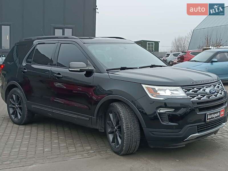 Позашляховик / Кросовер Ford Explorer 2018 в Львові