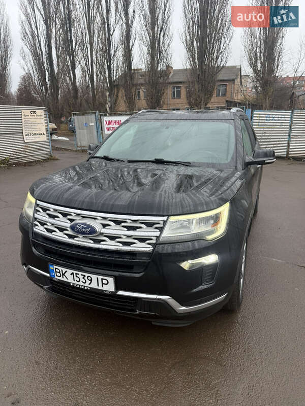Позашляховик / Кросовер Ford Explorer 2017 в Рівному фото Позашляховик / Кросовер Ford Explorer 2017 в Рівному