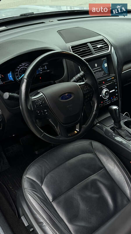 Внедорожник / Кроссовер Ford Explorer 2017 в Одессе
