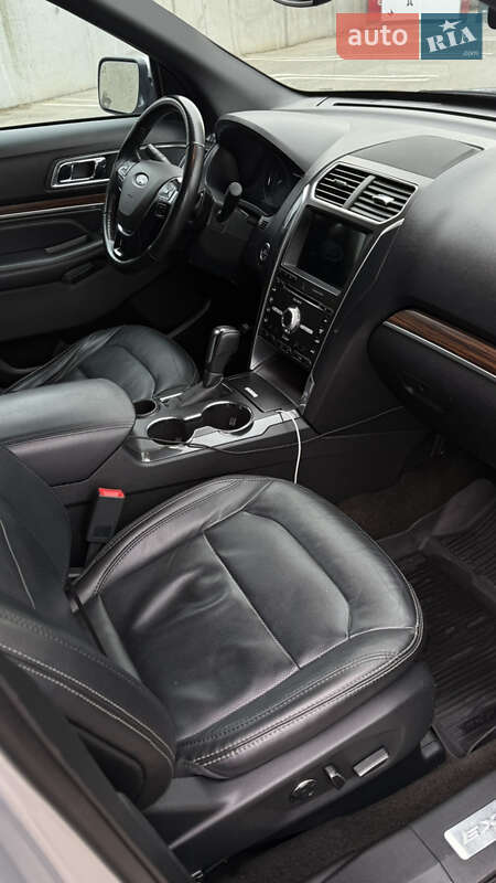 Внедорожник / Кроссовер Ford Explorer 2017 в Одессе