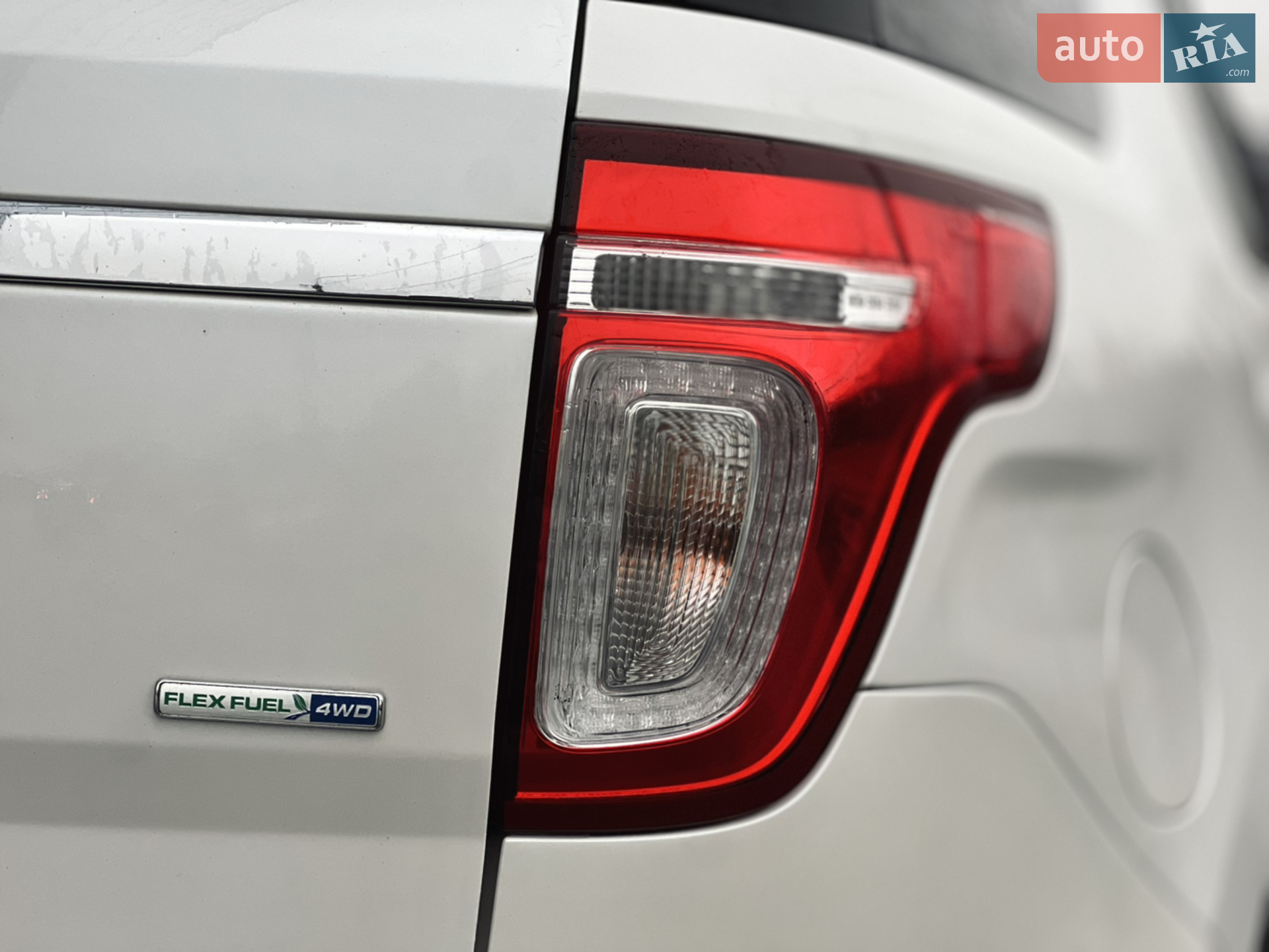2013 Ford Explorer - мініатюра 24