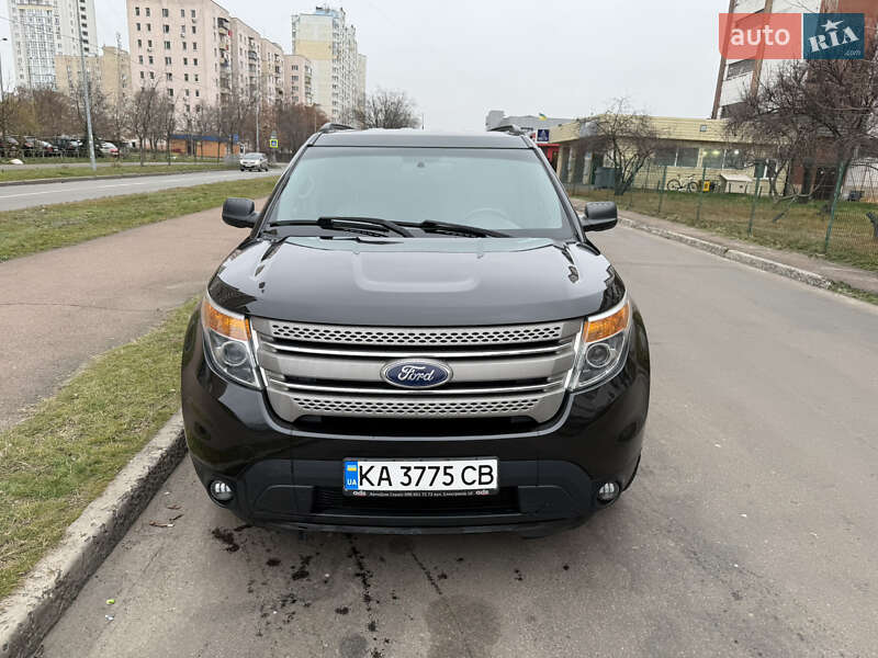 Позашляховик / Кросовер Ford Explorer 2015 в Києві