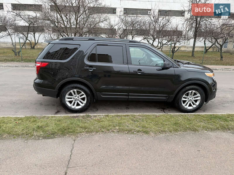 Позашляховик / Кросовер Ford Explorer 2015 в Києві