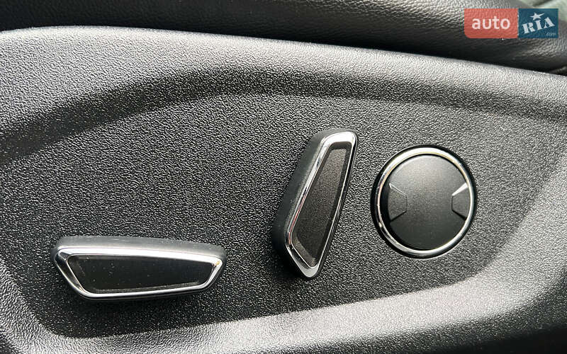 Внедорожник / Кроссовер Ford Explorer 2017 в Львове