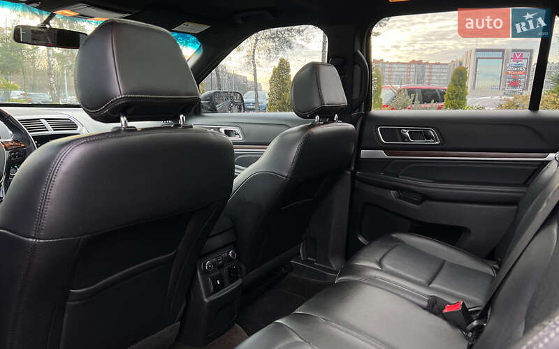 Внедорожник / Кроссовер Ford Explorer 2017 в Львове