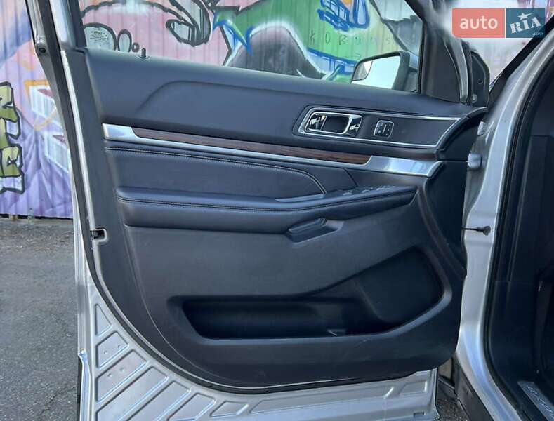 Позашляховик / Кросовер Ford Explorer 2016 в Ковелі фото 25 Позашляховик / Кросовер Ford Explorer 2016 в Ковелі