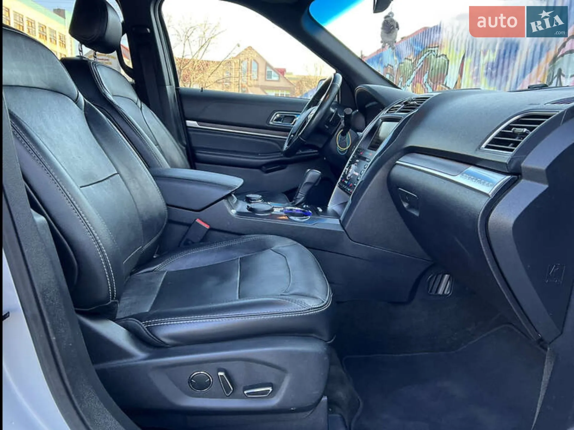 2016 Ford Explorer - мініатюра 34