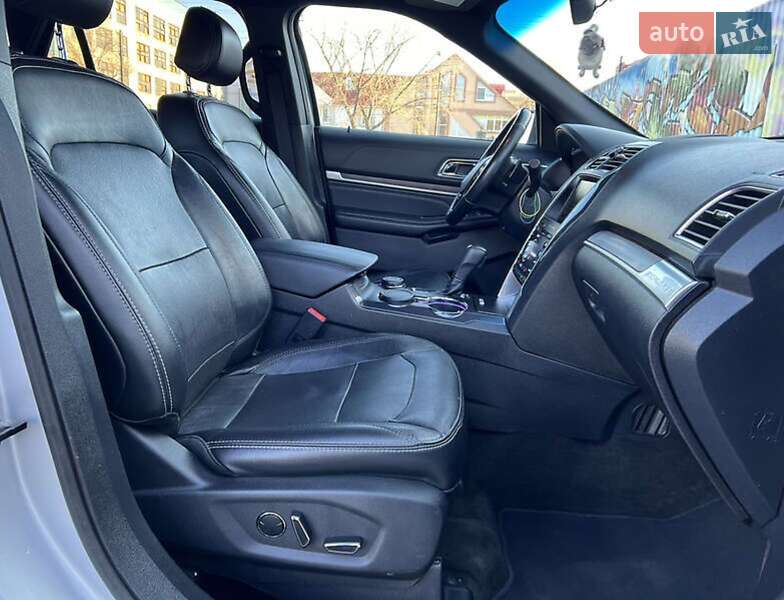 Внедорожник / Кроссовер Ford Explorer 2016 в Ковеле