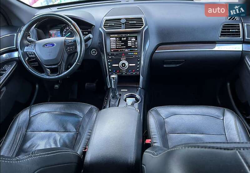 Внедорожник / Кроссовер Ford Explorer 2016 в Ковеле