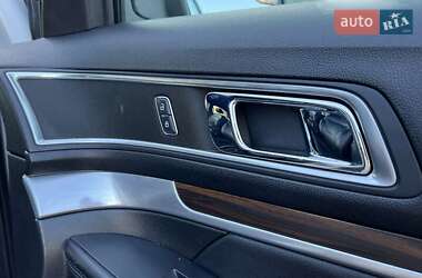 Позашляховик / Кросовер Ford Explorer 2016 в Ковелі