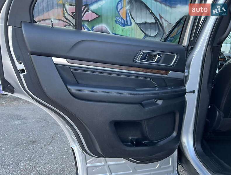 Позашляховик / Кросовер Ford Explorer 2016 в Ковелі фото 45 Позашляховик / Кросовер Ford Explorer 2016 в Ковелі