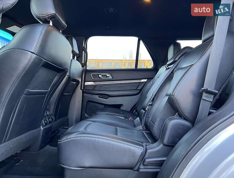 Внедорожник / Кроссовер Ford Explorer 2016 в Ковеле