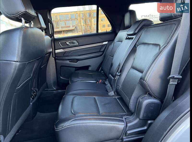 Внедорожник / Кроссовер Ford Explorer 2016 в Ковеле