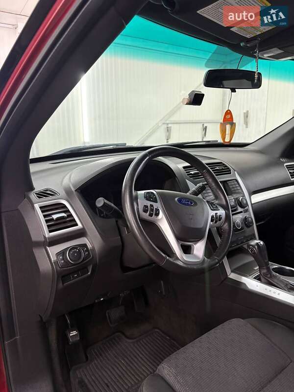 Позашляховик / Кросовер Ford Explorer 2014 в Ланівці