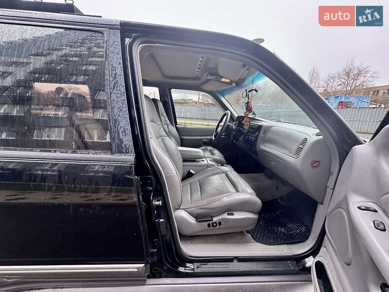 Внедорожник / Кроссовер Ford Explorer 1998 в Одессе