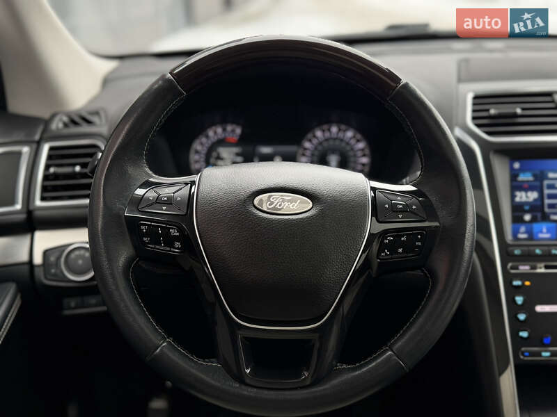 Позашляховик / Кросовер Ford Explorer 2018 в Києві фото 10 Позашляховик / Кросовер Ford Explorer 2018 в Києві