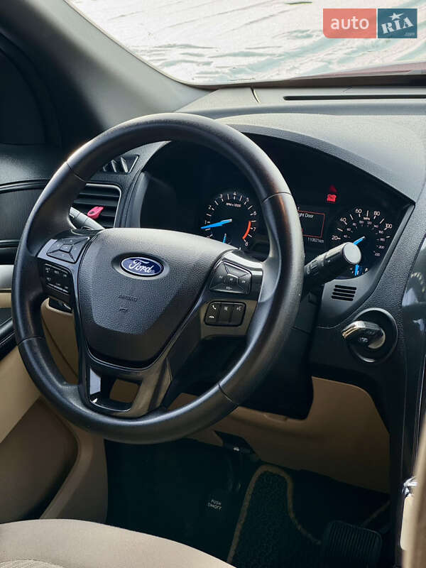 Внедорожник / Кроссовер Ford Explorer 2017 в Виннице