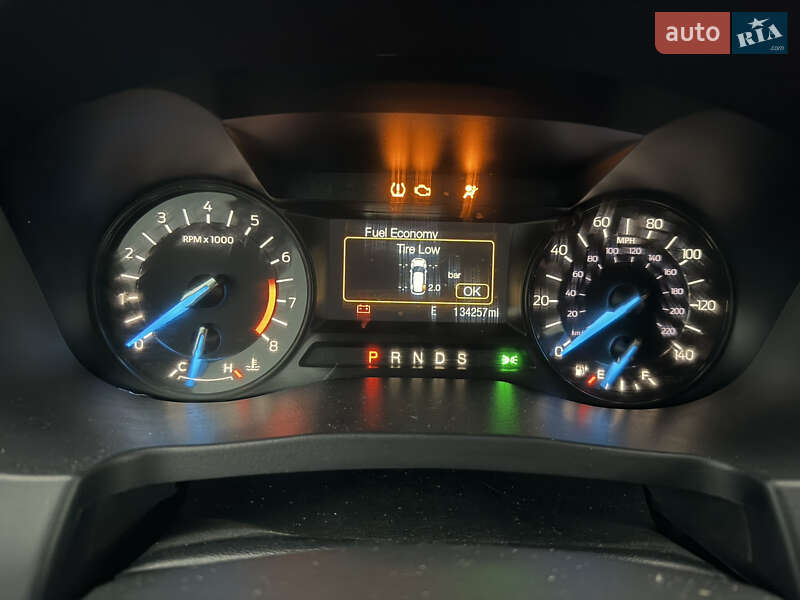 Позашляховик / Кросовер Ford Explorer 2018 в Макарові