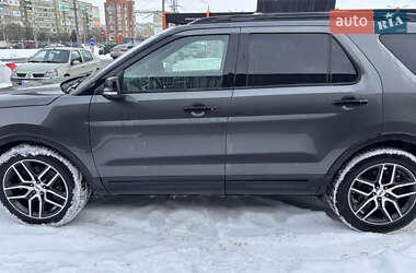 Позашляховик / Кросовер Ford Explorer 2017 в Полтаві